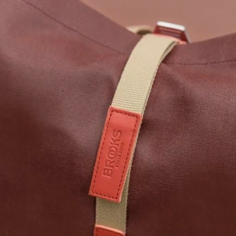 Brooks PICKWICK Rucksack 12l, Goose Beak/maroon Small, Masse: 26x36x12cm â Bild 4