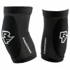 Race Face Charge Elbow Stealth S